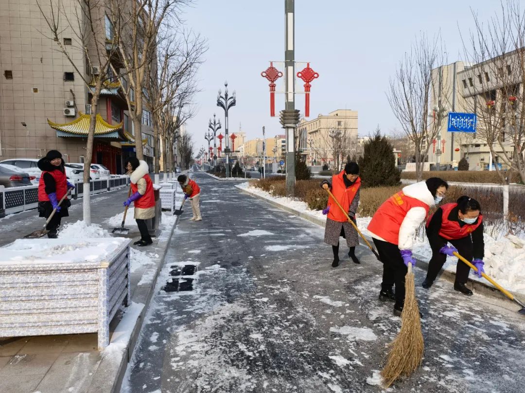 扫雪护行 情暖人心 | 白银市各级妇联组织开展扫雪除冰志愿服务活动