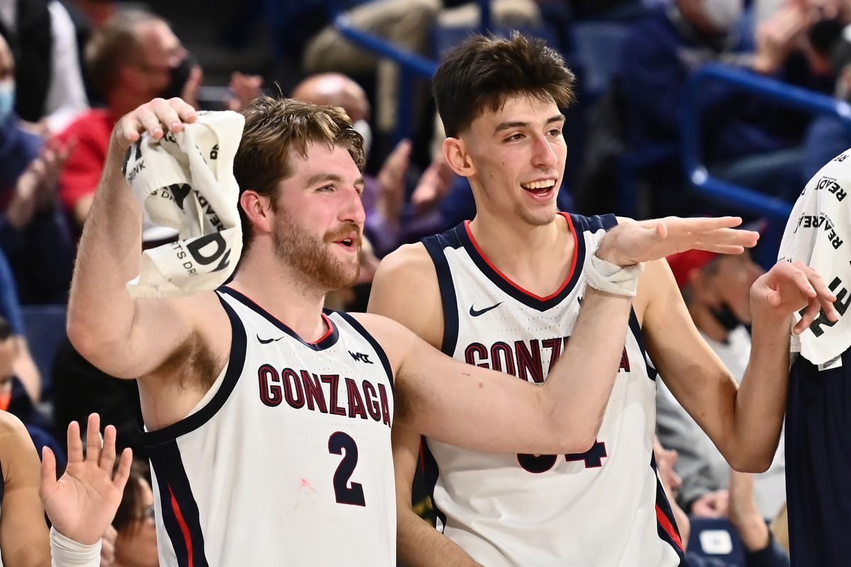 nba内线为什么没有太多人(18投15中，狂轰37分！模板邓肯的天才内线，为何一直进不了NBA？)