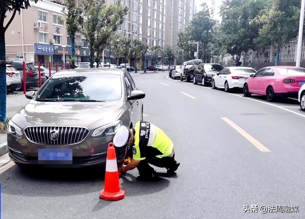 常德公安交警直属二大队：着力规范停车秩序 助推文明城市创建