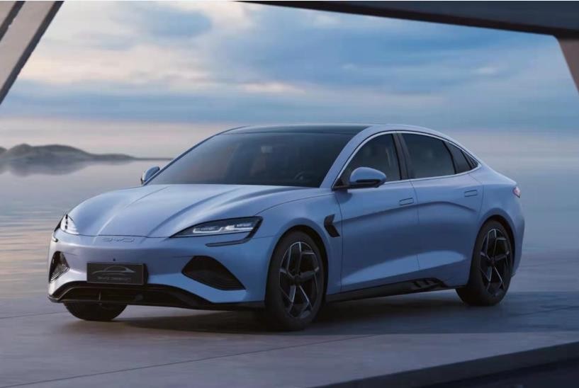 停产燃油车，专注新能源，新规划下的比亚迪海豹到底有多“香”？