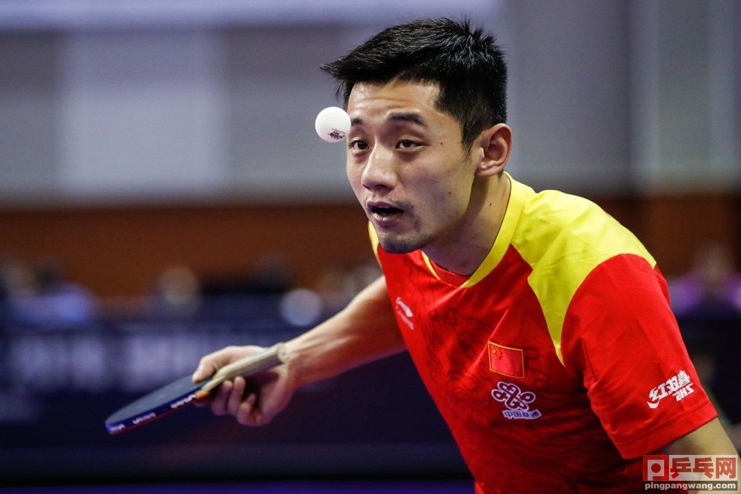 西蒙高茨许昕(许昕13年风雨兼程,直板在夹缝中生存,收获荣誉与尊重)