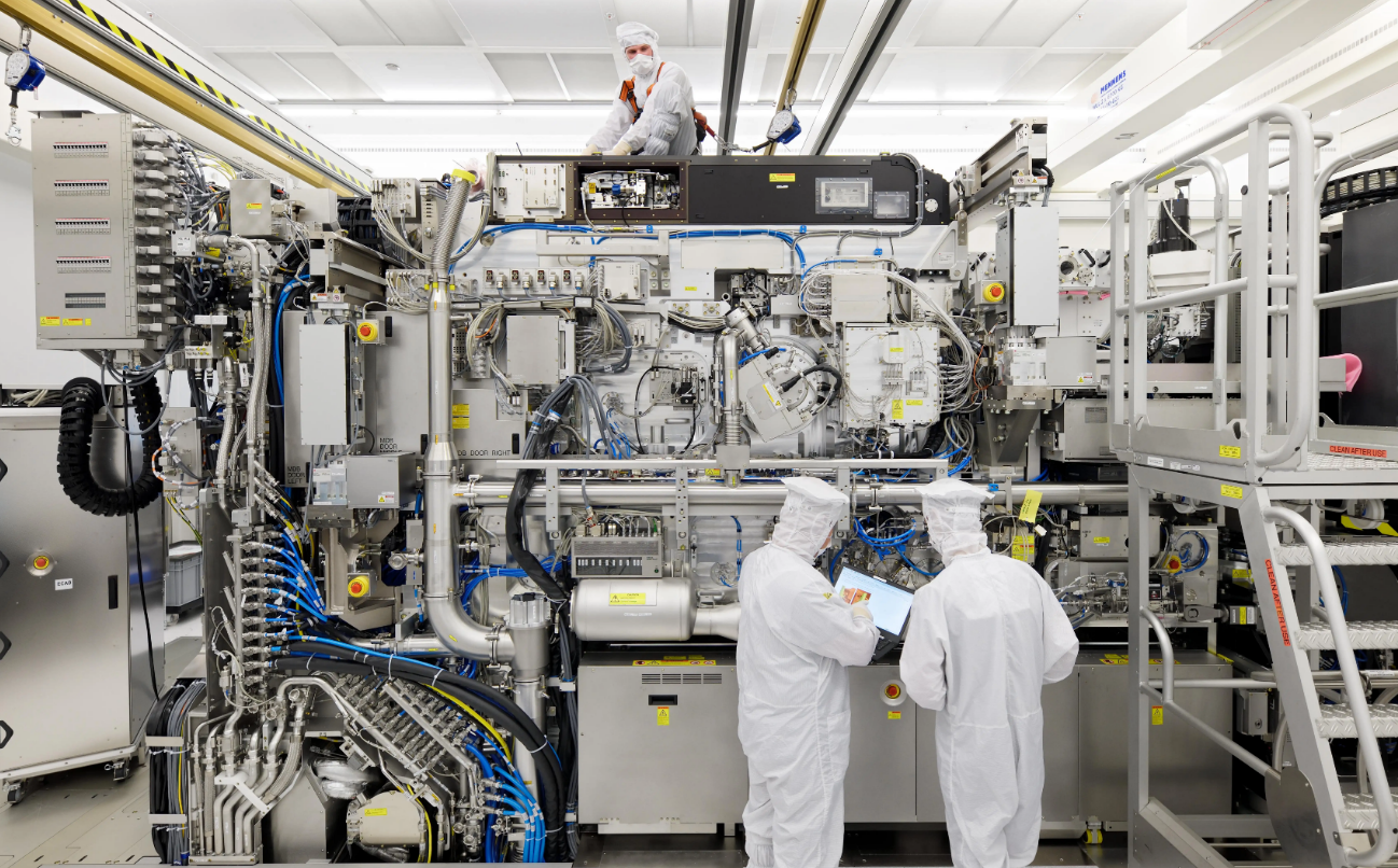 不再依赖高端光刻机,国内首条光子芯片生产线即将建成