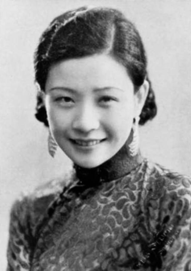 考古阮玲玉:得看了她30年代的着装,你才懂什么是中式美!