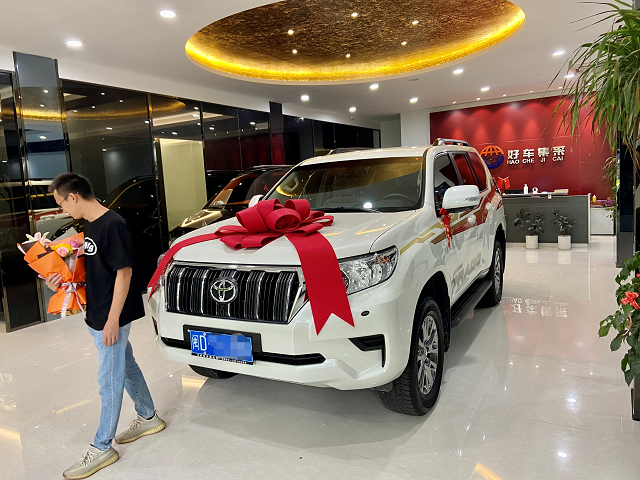 厦门普拉多4000提车作业：对比酷路泽，更香