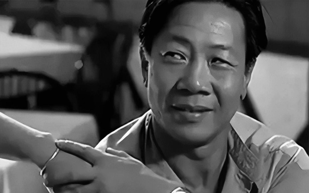 身后事靠朋友，靠救济金度日，这9位港星晚年生活，比你想的凄惨