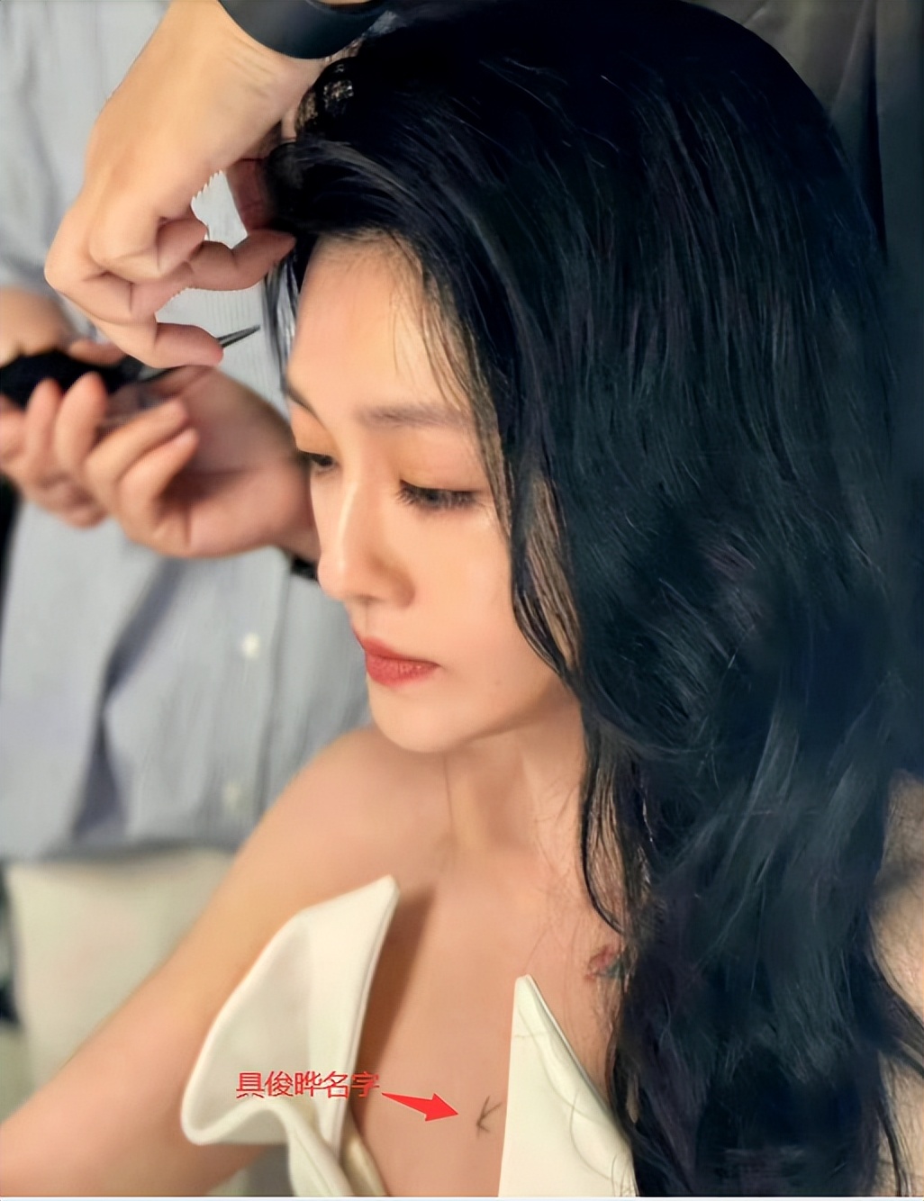 胸上纹身(大s复工胸口再添一处纹身,前夫汪小菲看了得酸死)