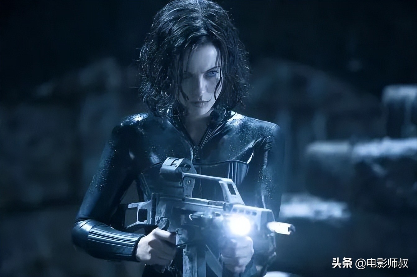 12,"生化危机(resident evil)"系列为军方研究生化武器的安布雷拉公司