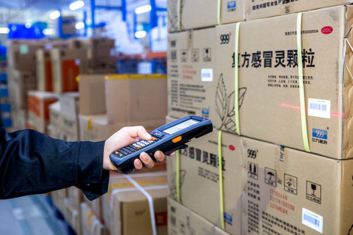 销邦P5A工业PDA智能终端，助力仓储管理实现信息化数据化