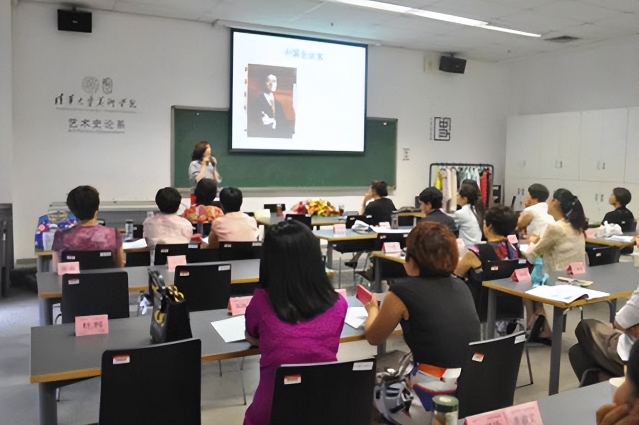 清华“副教授”程朋逝世，年仅48岁，生前个人履历不容小觑