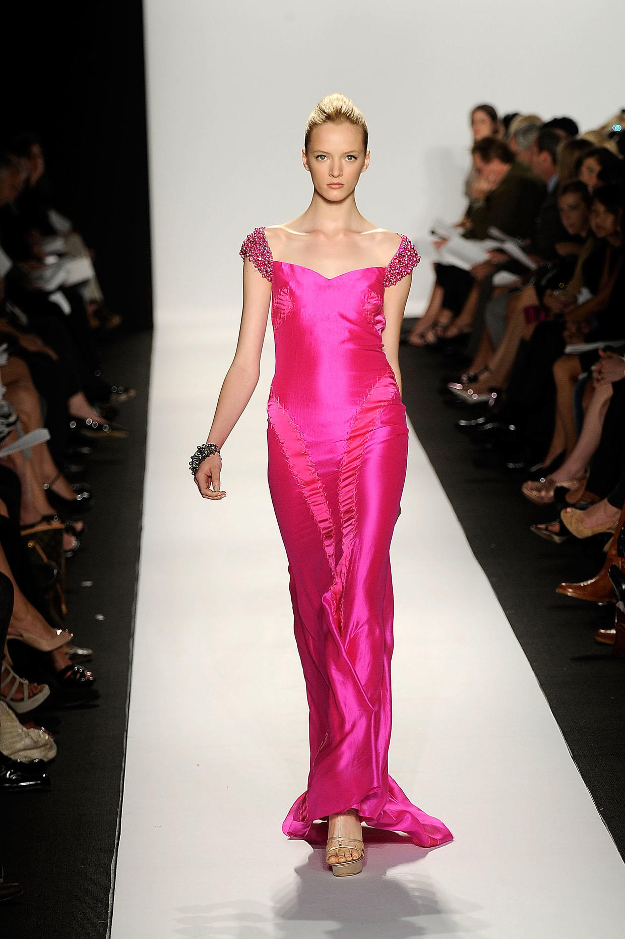 俄罗斯卡戴珊ins图片(俄罗斯性感美艳顶级超模!