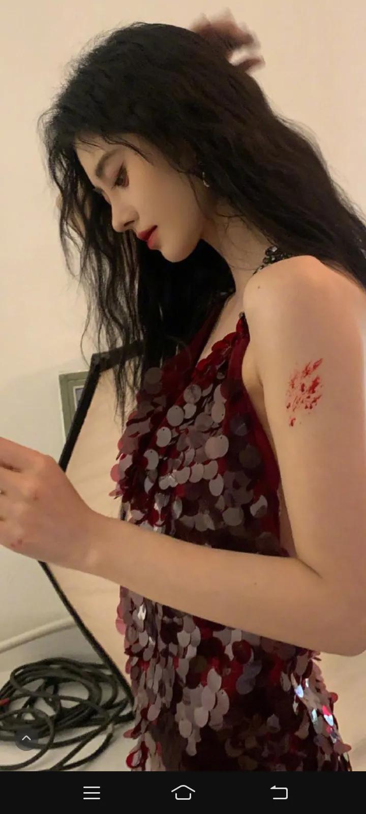 鞠婧祎美图4