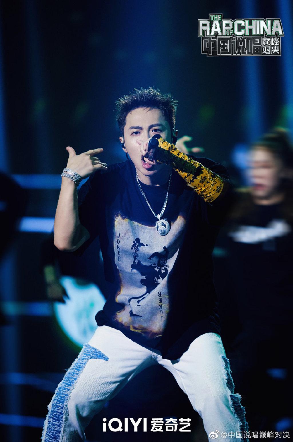 光靠照热搜做节目可不够，《中国说唱巅峰对决》用啥戳中观众心巴