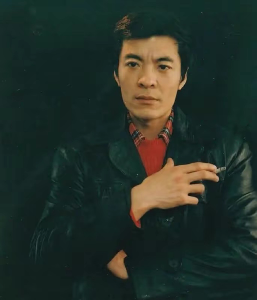 演员刘威：51岁老来得子，64岁还在拼命工作，儿子还小不敢老去