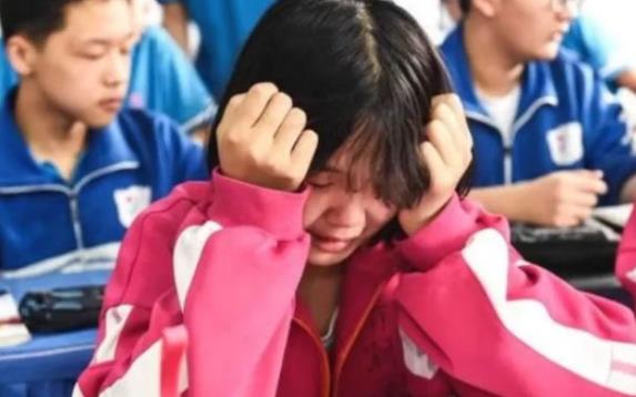 吉林初中生数学试卷走红，答案和题目丝毫不沾边，网友却纷纷点赞