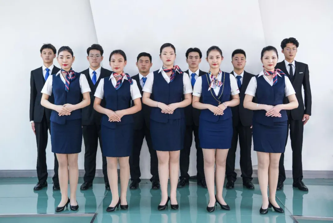 上海工商外国语职业学院2022年招收空中乘务专业考生面试须知