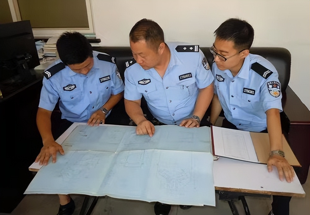 嫌疑人点燃液化气！爆燃瞬间，他以为自己已经牺牲了