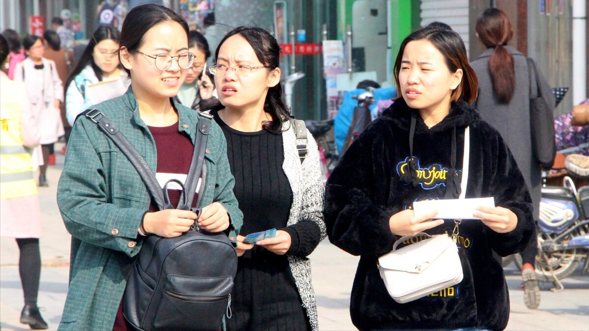 有教师资格证但不是师范专业的，可以做学校的老师吗？为什么？