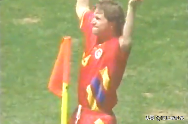 世界杯怎么配合（1994世界杯1／4决赛，经典的任意球配合，瑞典点球大战胜罗马尼亚）