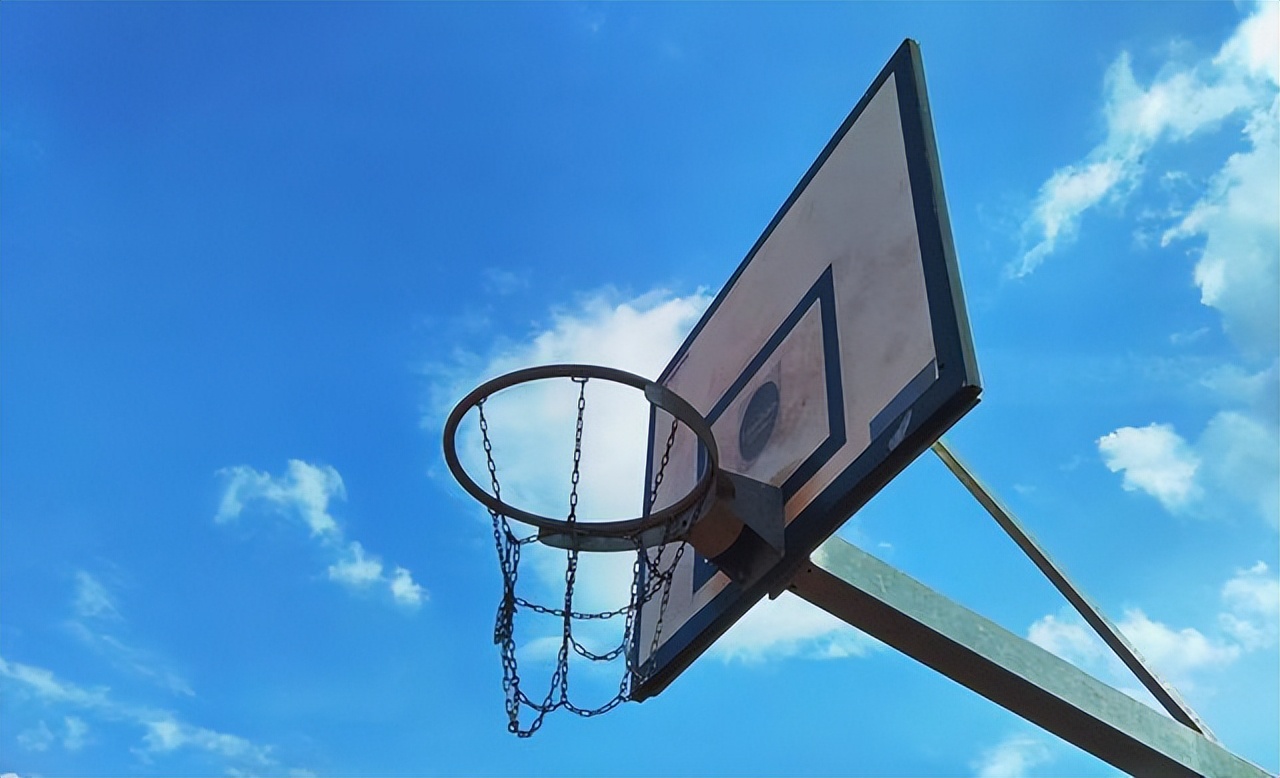 nba中国文网（三本好看的体育文，文笔逻辑都在线，让人看得很舒服！）