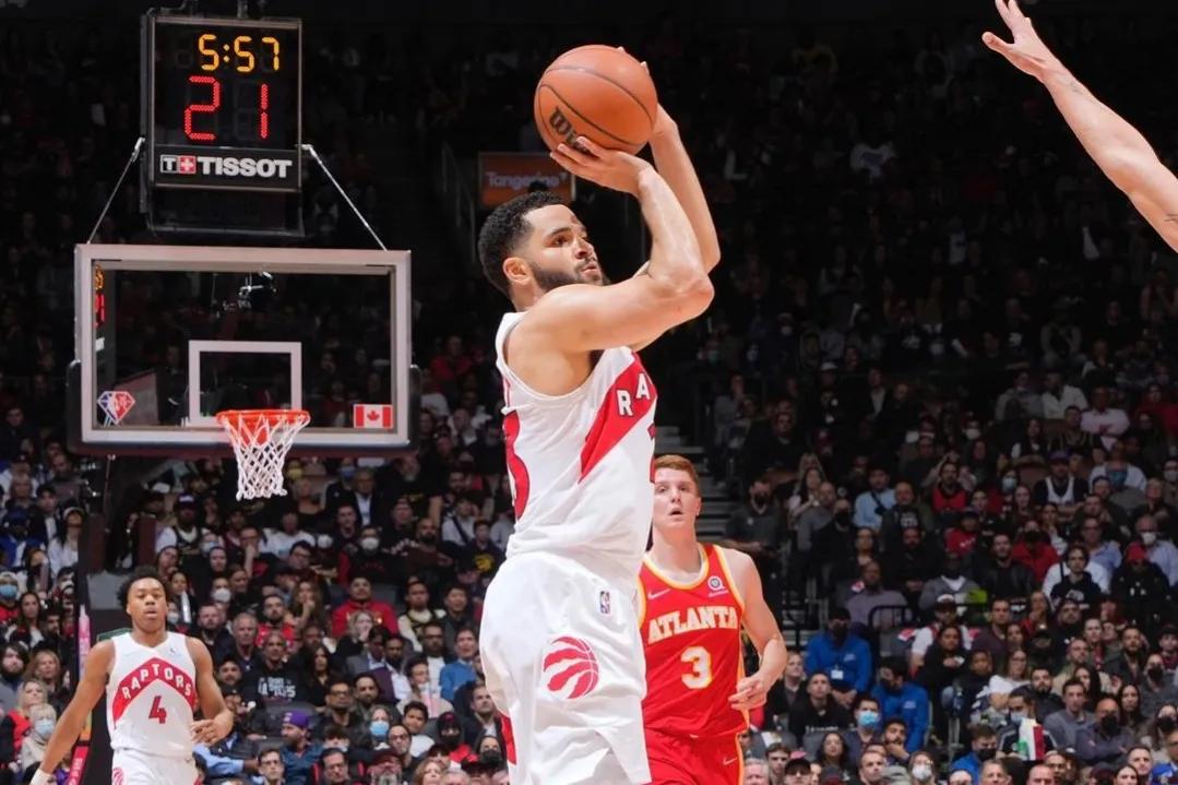 2013勇士vs马刺第4场（美媒列出勇士对29支球队常规赛和季后赛的交手战绩，谁是勇士克星）