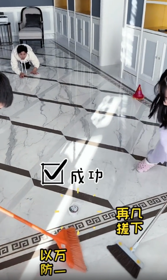 田亮携儿女助力冬奥会，森碟小亮仔身高猛蹿，与爸爸共用一张脸