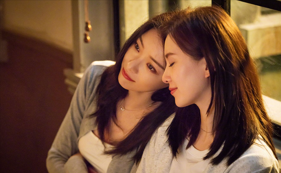 有一种差距,叫女明星同框,"皮相美"和"骨相美",一目了然