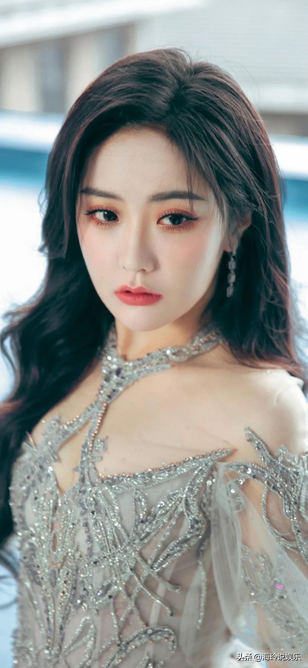 王艺瑾，笑容甜美可人的“甜美系”女神