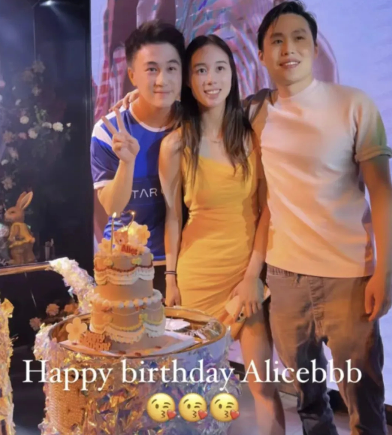 赌王二太去世，三四房子女忙露营庆生，何超仪曾讽刺其母小三小四