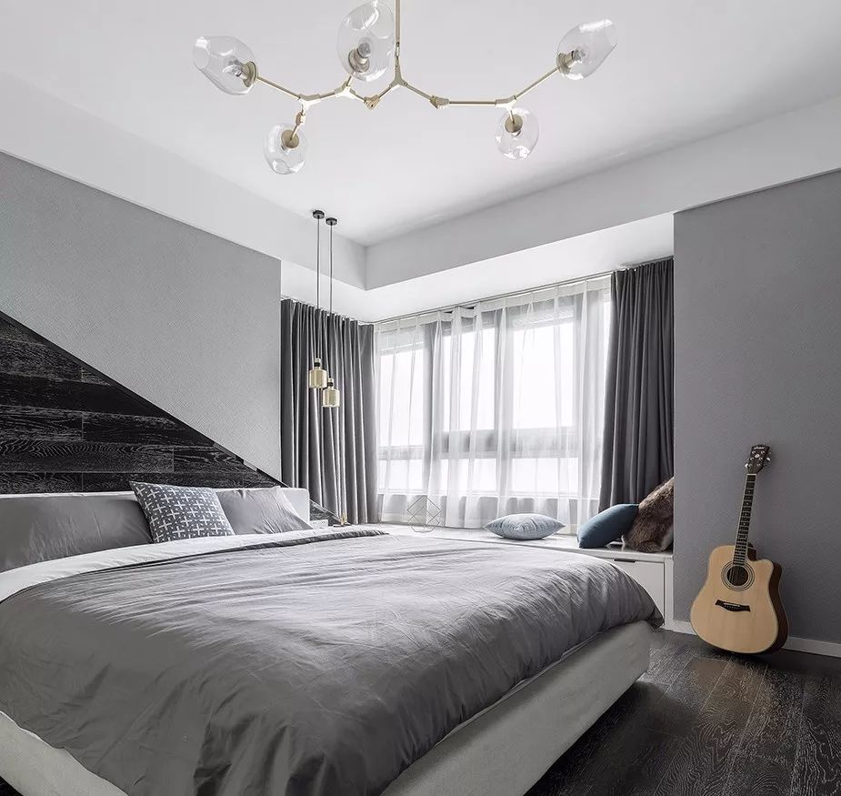 108㎡现代简约三居，卧室背景墙还能这样设计