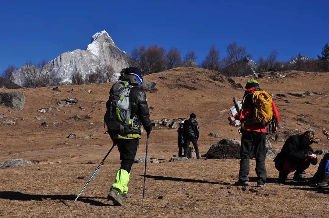 46万起步，走一步都是钱，最烧钱的运动为什么是登山？