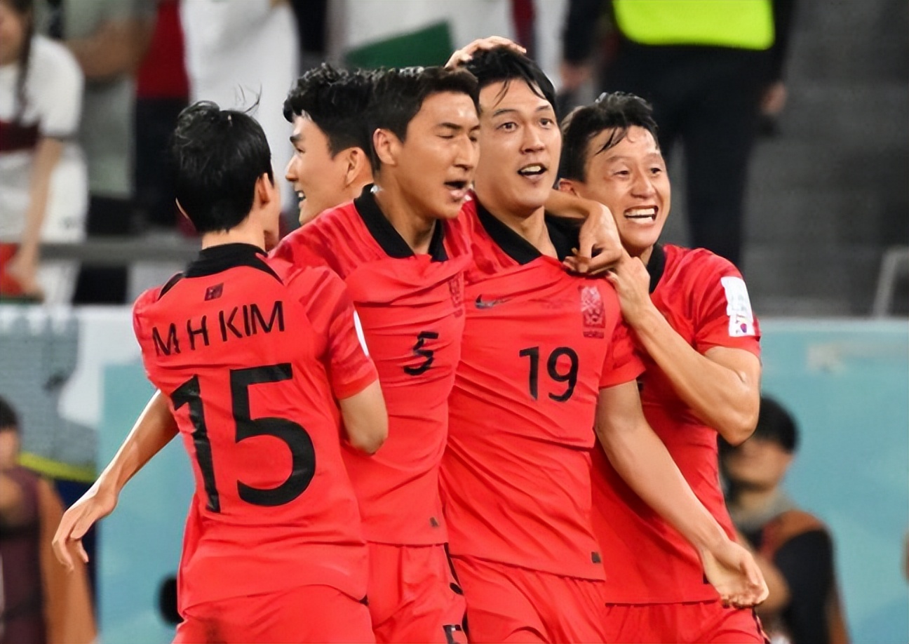 世界杯最后一夜（世界杯小组赛最后一夜：巴西葡萄牙头名，韩国绝杀出线，16强出炉）-华海博客