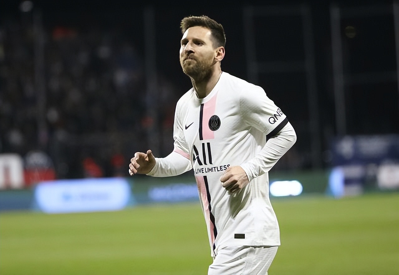 自梅西于2021年8月加盟巴黎圣日耳曼以来,他的数据下滑十分厉害.