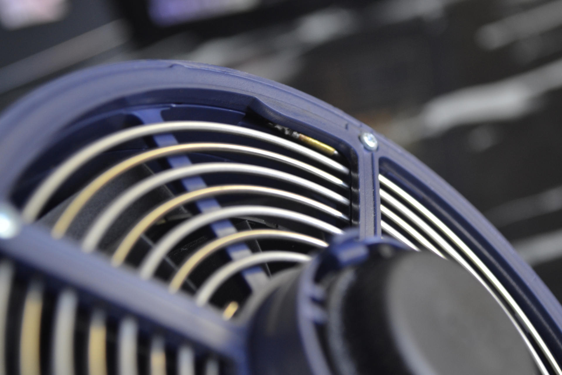 无蚊空间健康睡眠 锐舞黑洞灭蚊灯