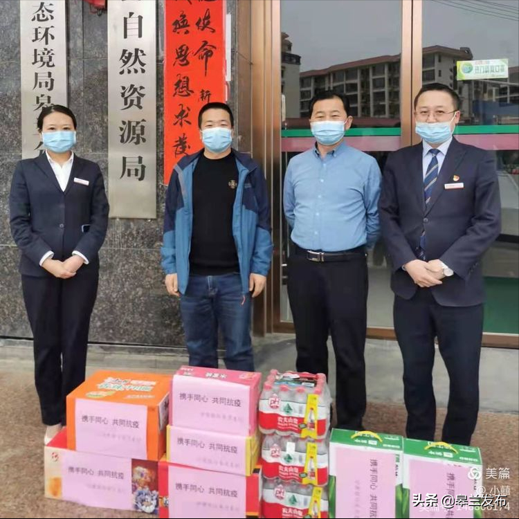 ��������ء�Я��ͬ�� �������顪���������и���֧��ο��һ�߿���Ӣ��