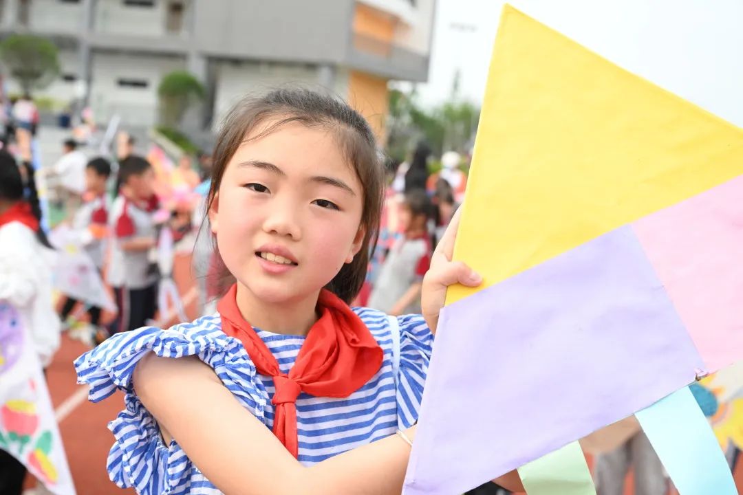 美在附小——记天府新区新兴中学附属小学开展第一届艺术节
