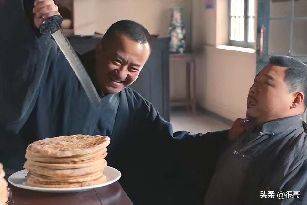 金铁峰：刘奕君同学，因演日本人成名，如今在幸福到万家中扮莫总