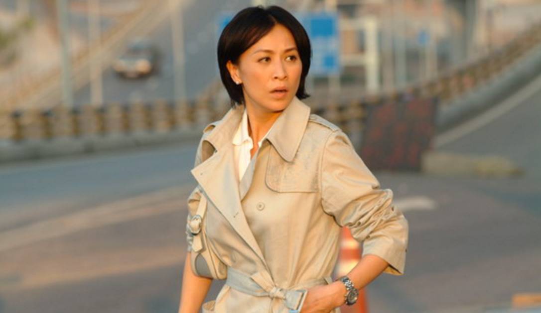 像《狄仁杰之通天帝国》《明日战记》等等作品,刘嘉玲都是饰演那种