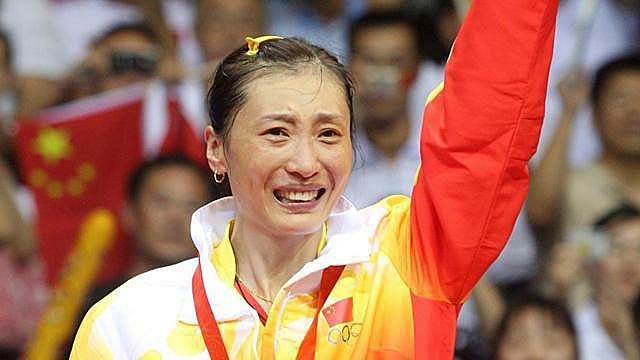 羽毛球张宁的资料("羽坛皇后"张宁:历经浮沉,大器晚成)