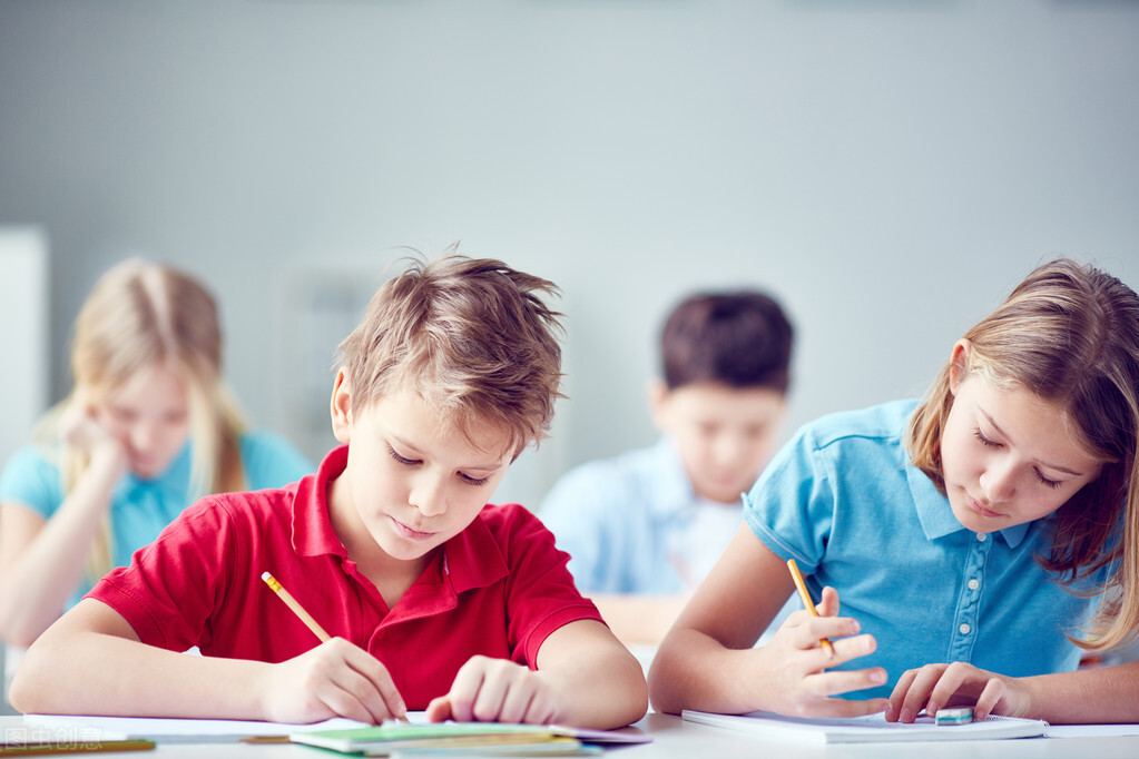 北京市小学英语教师教研OO写作现状调查与思考