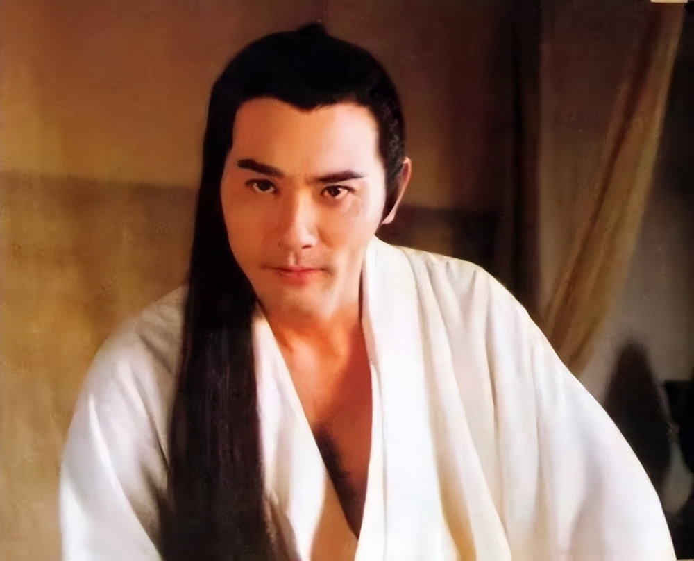 硬扮当年角色，好好的经典被自己一手毁掉，我想关掉电视机