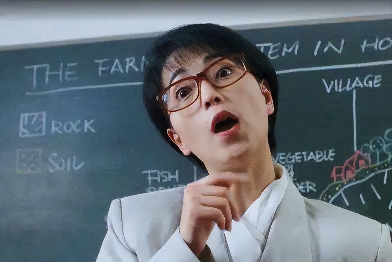 苑琼丹出演了《逃学威龙》《武状元苏乞儿》等经典电影.