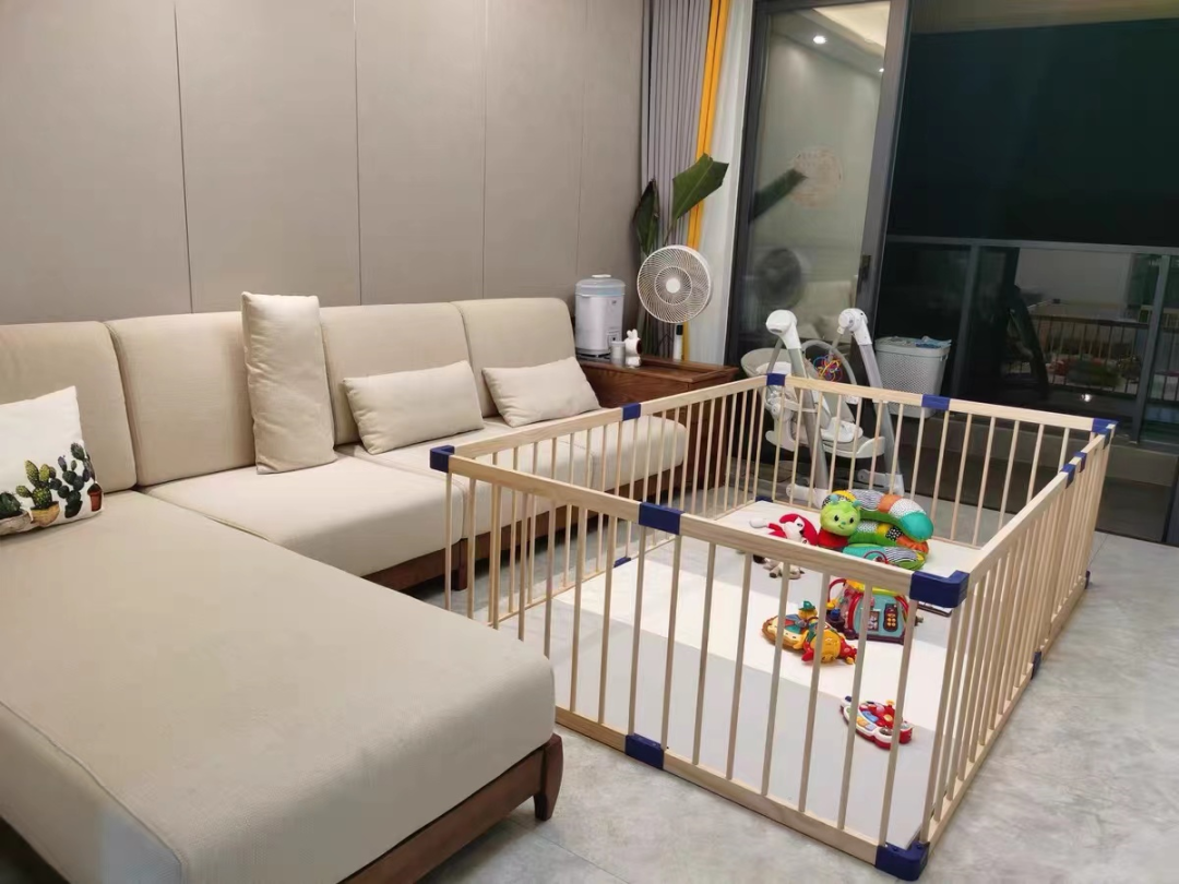 小户型也能有“室内游乐场”？拒绝鸡肋客厅，给娃满地打滚的自由