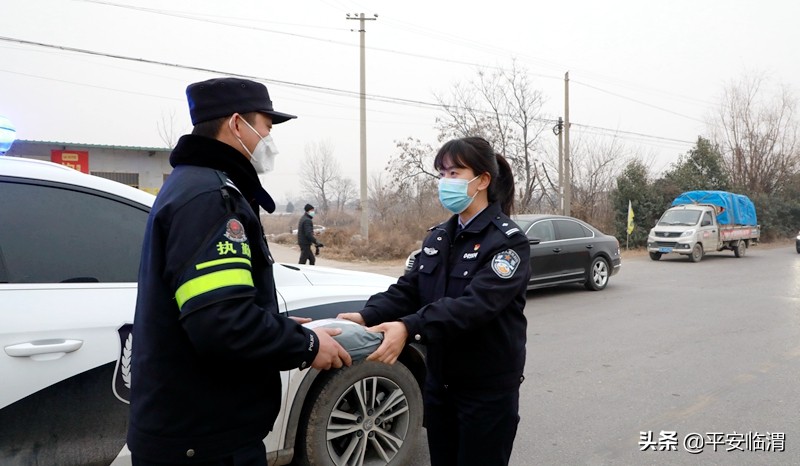 辗转60多公里！渭南两地民警为患者接力送药