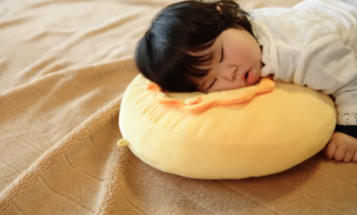 婴儿多大睡觉才踏实(春季宝宝夜间睡不踏实) - 乐宝宝贝