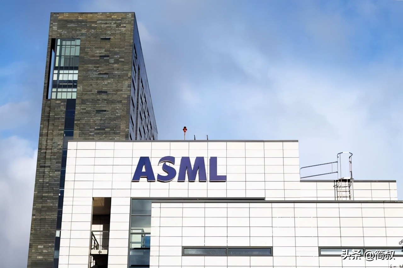 ASML不代表全部，国产光刻机传来第3个好消息