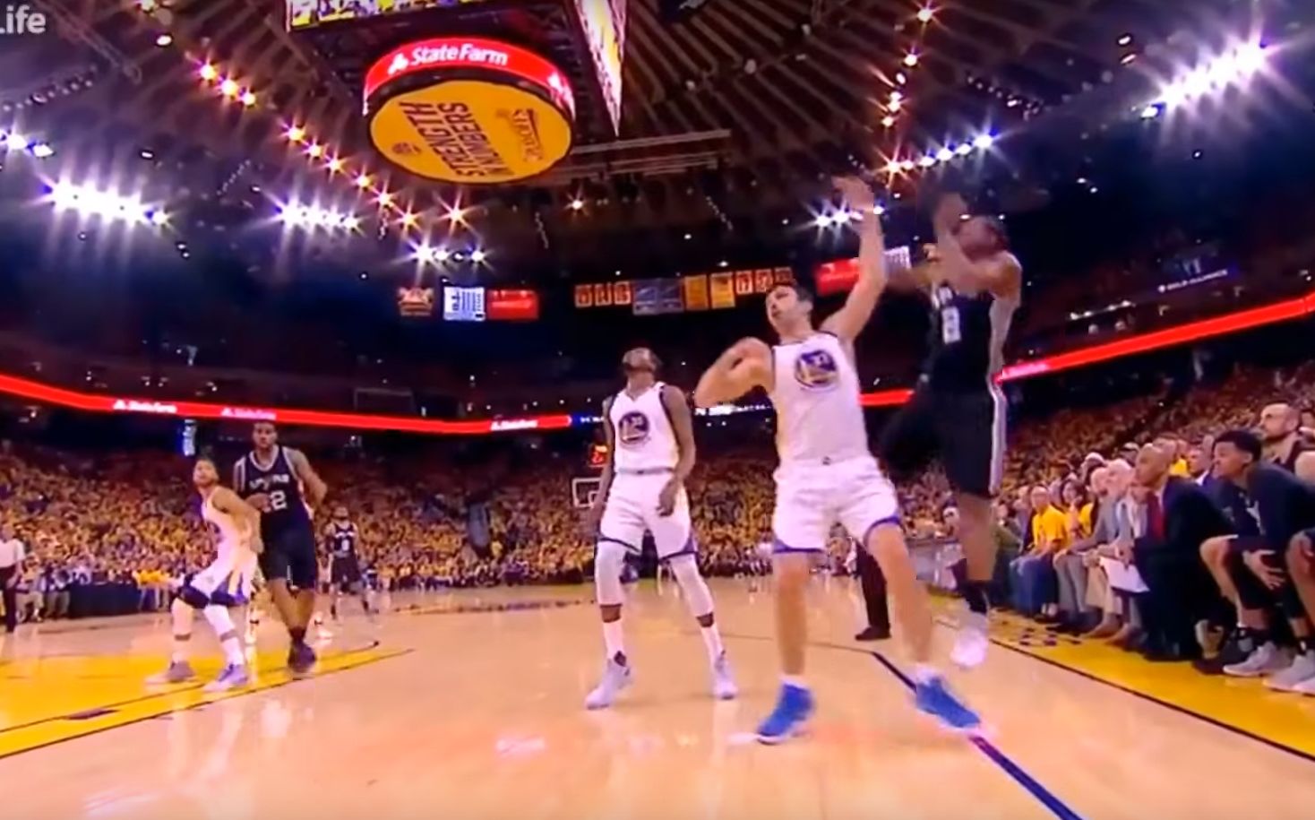 nba犯规战术有哪些（你印象最深的NBA赛场上恶劣的犯规有哪些？）