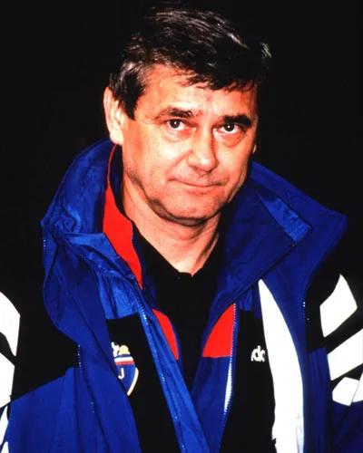 洛丹·桑特拉奇(slobodan santra00),1946年7月1日出生在南斯拉夫科