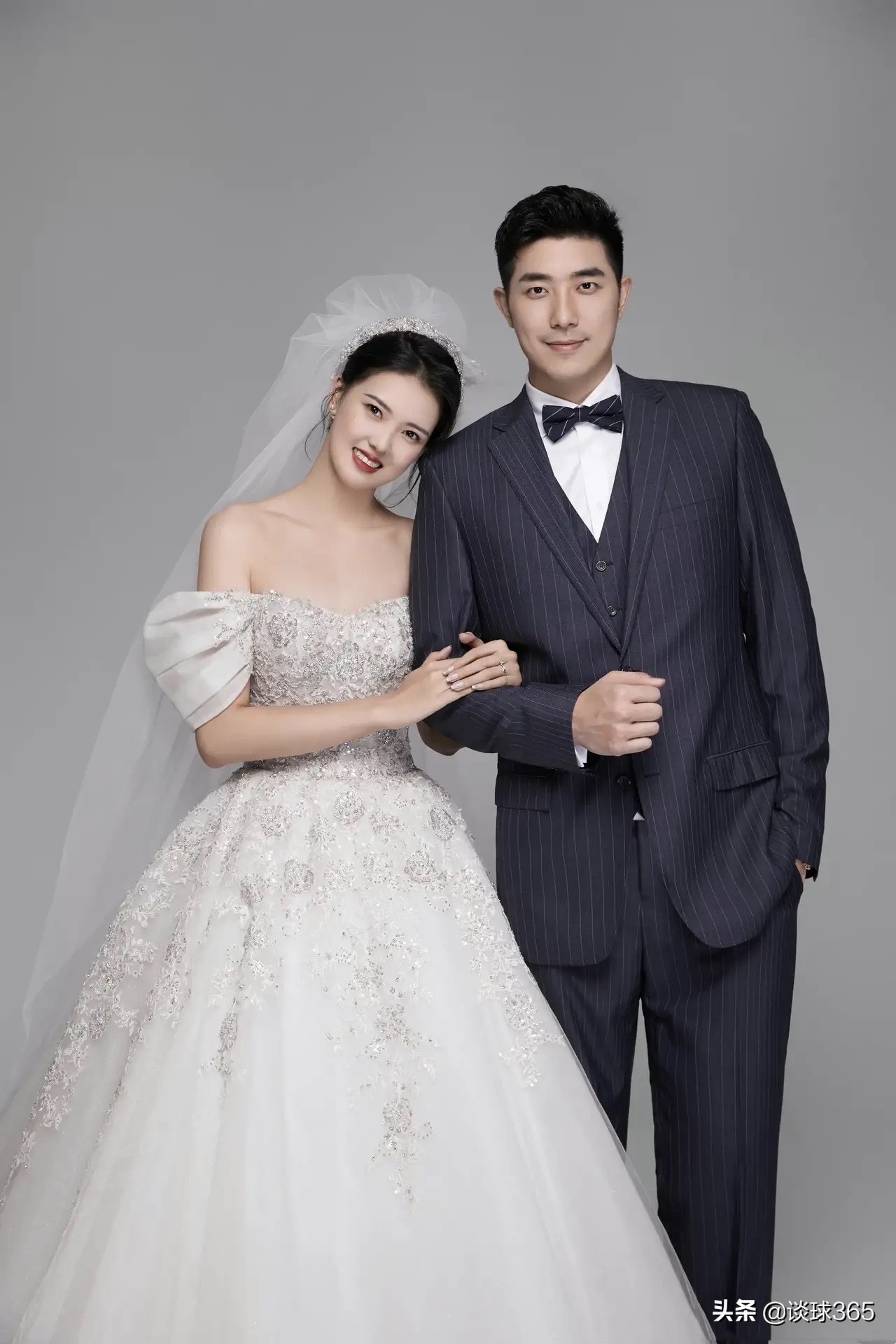 体坛金童玉女结婚照(情人节公布婚期!