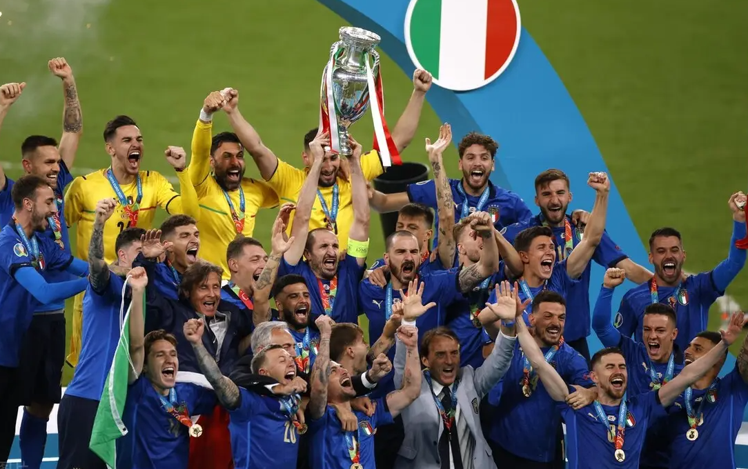 欧洲杯决赛直播回放素材(意大利VS英格兰：欧洲杯决赛再现，强队顶级碰撞鹿死谁手？)