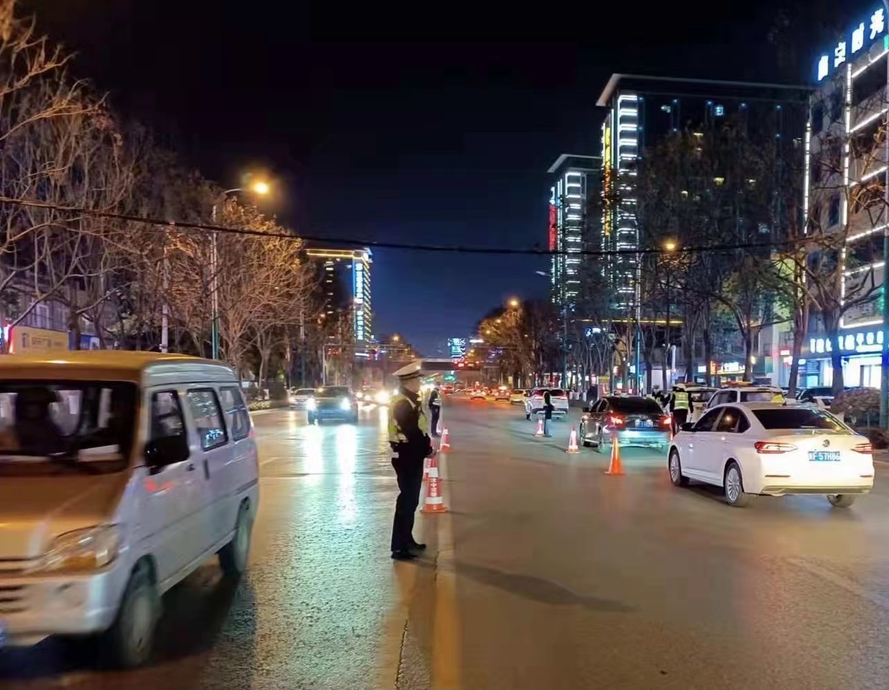 汉中交警一大队开展作风能力建设，掀起“百日行动”高潮